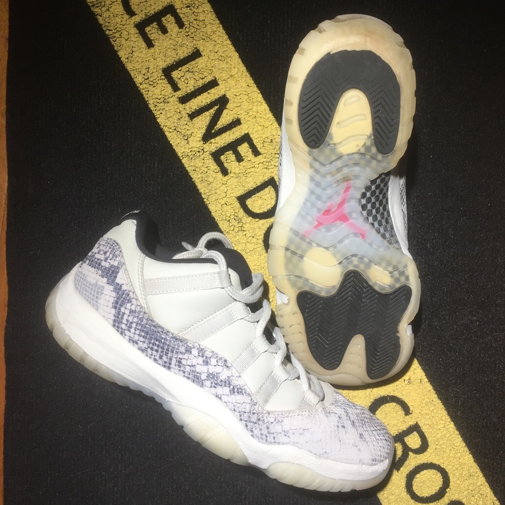 Air Jordan 11 Retro Low ‘ Bone Snakeskin’